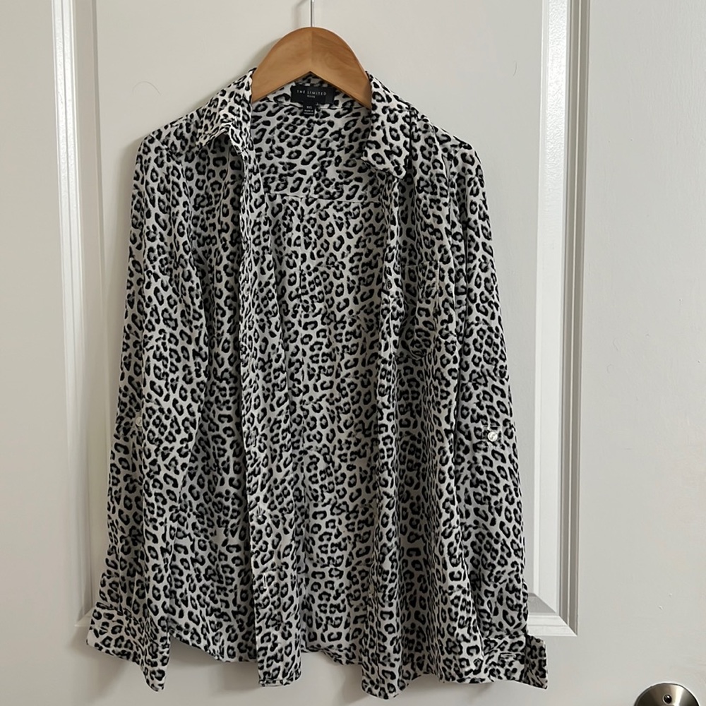 Petite XXS Leopard Print Button Down Shirt